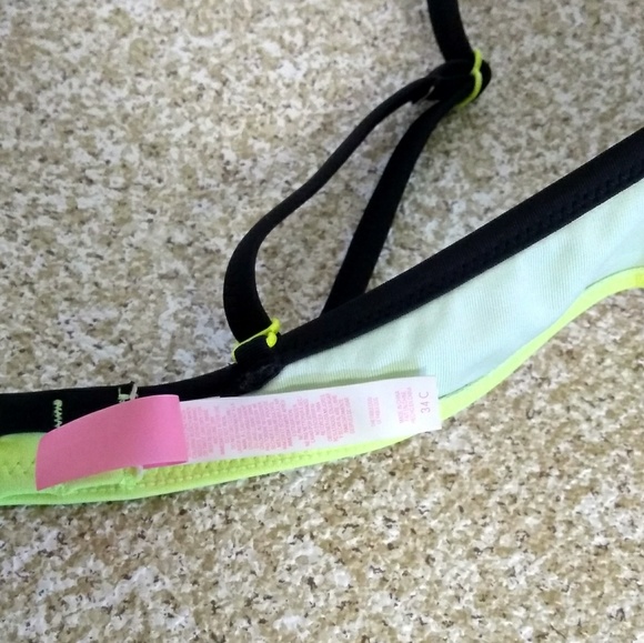 VS Color Block Push Up Bra - Picture 4 of 4